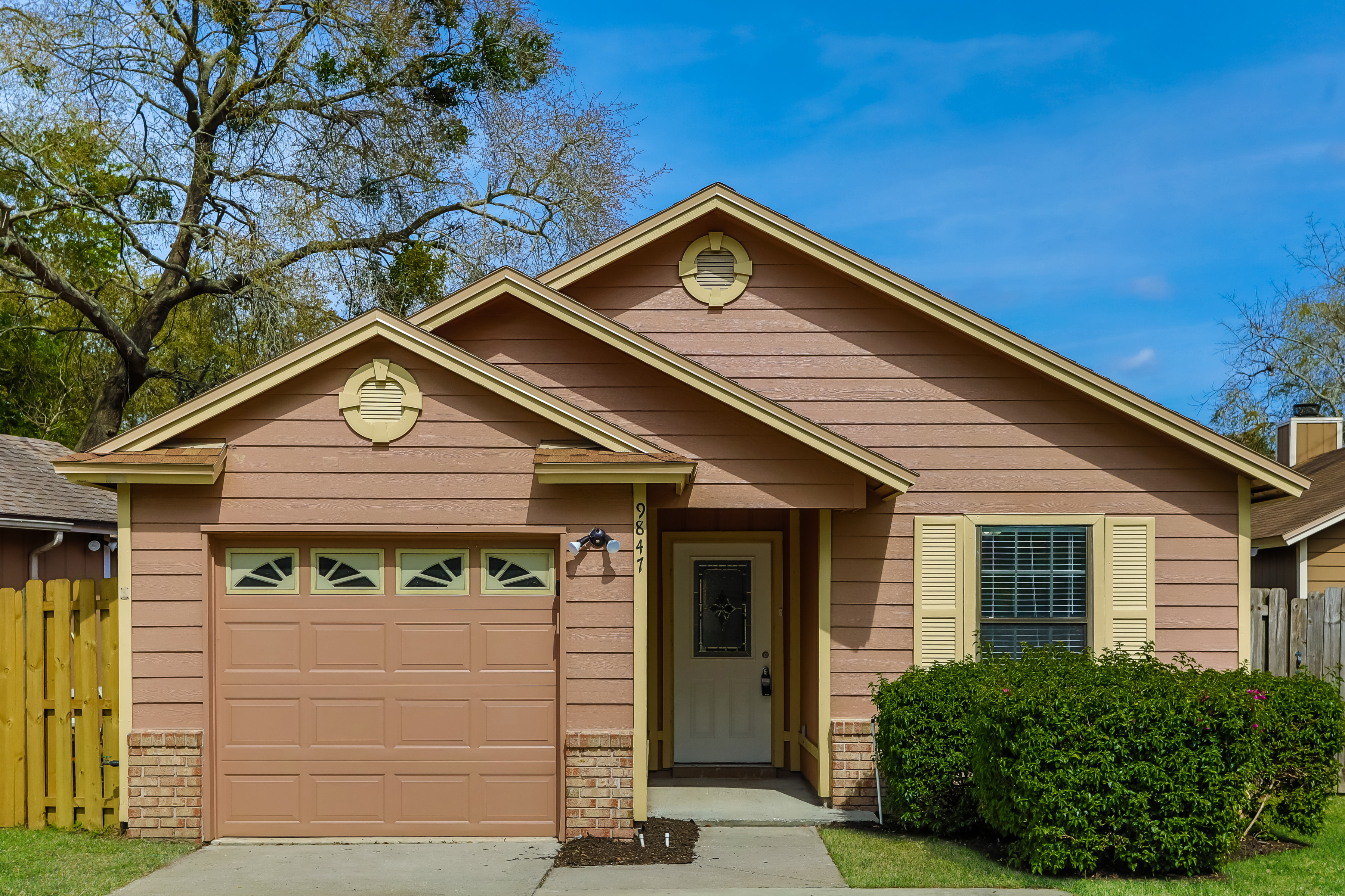 9847 PADDLEWHEEL DR W JACKSONVILLE, FL 32257